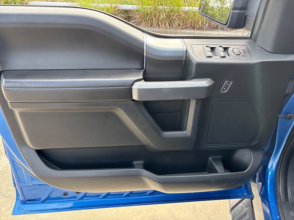 Used 2016 Ford F150 XLT w/ Equipment Group 302A Luxury AWD/4WD image 17