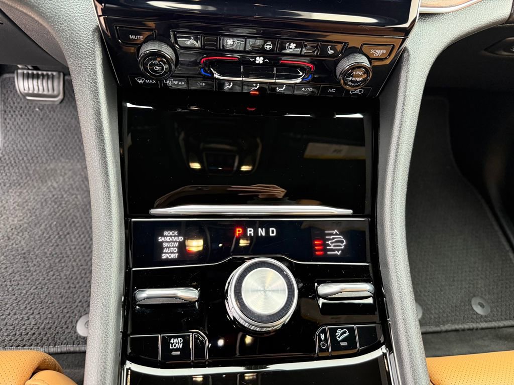 Used 2024 Jeep Grand Cherokee L Summit image 25