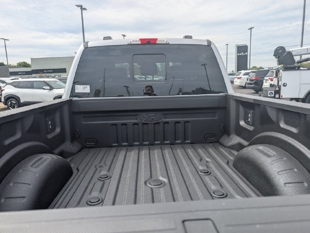 New 2027 Ford F350 Lariat w/ Black Appearance Package AWD/4WD image 10