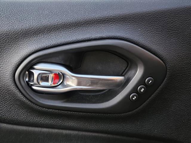 Used 2020 Jeep Cherokee Limited AWD/4WD image 25