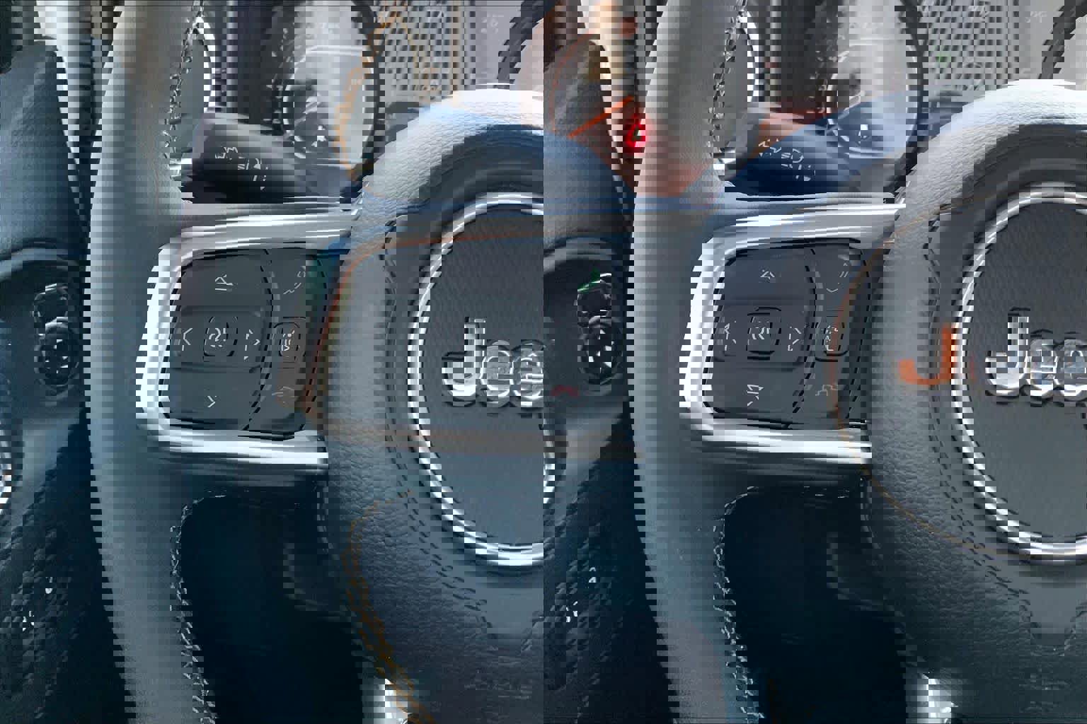 Used 2025 Jeep Wrangler Sahara w/ Safety Group image 23