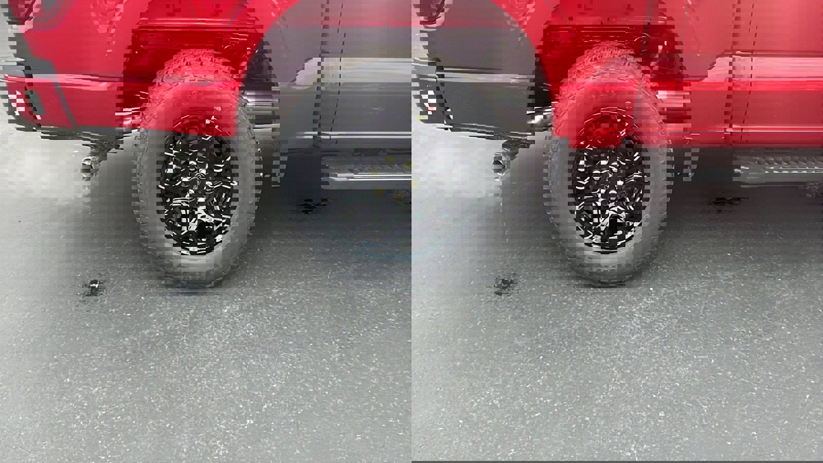 New 2025 Ford F150 XLT w/ Equipment Group 302A MID image 41