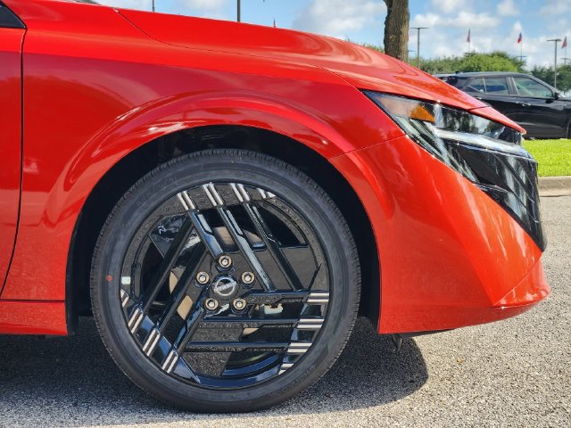 New 2026 Nissan Sentra SR w/ Floor Mat Package FWD image 8