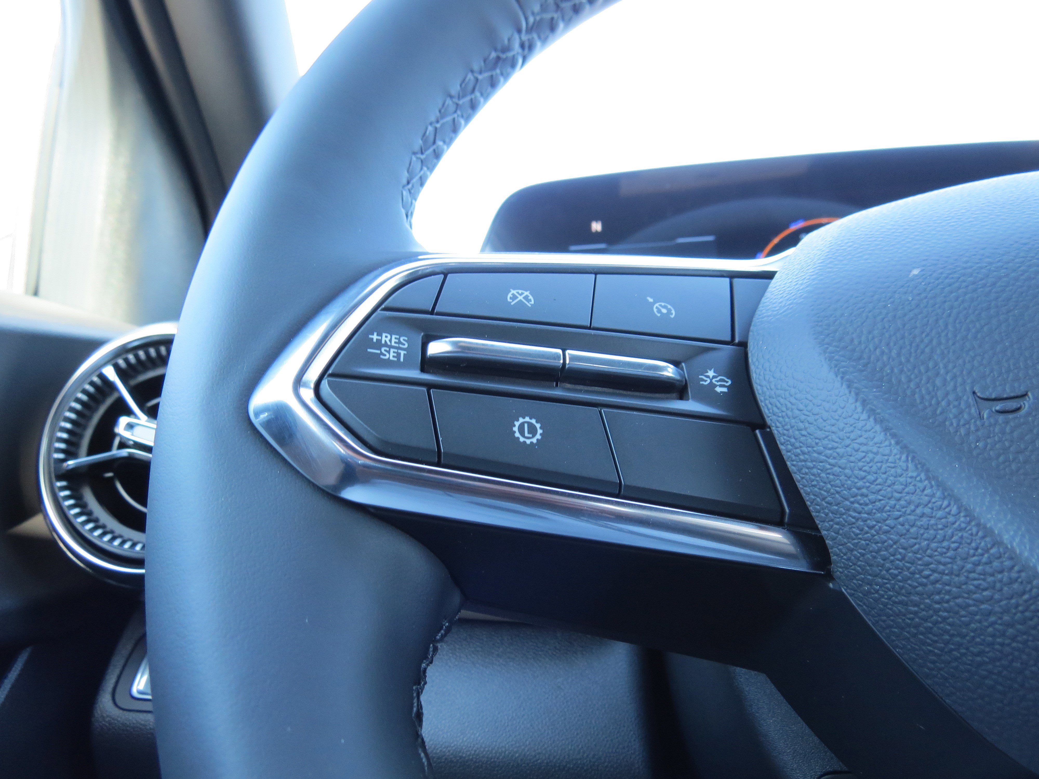 New 2026 Chevrolet Equinox ACTIV w/ Safety and Technology Package image 21