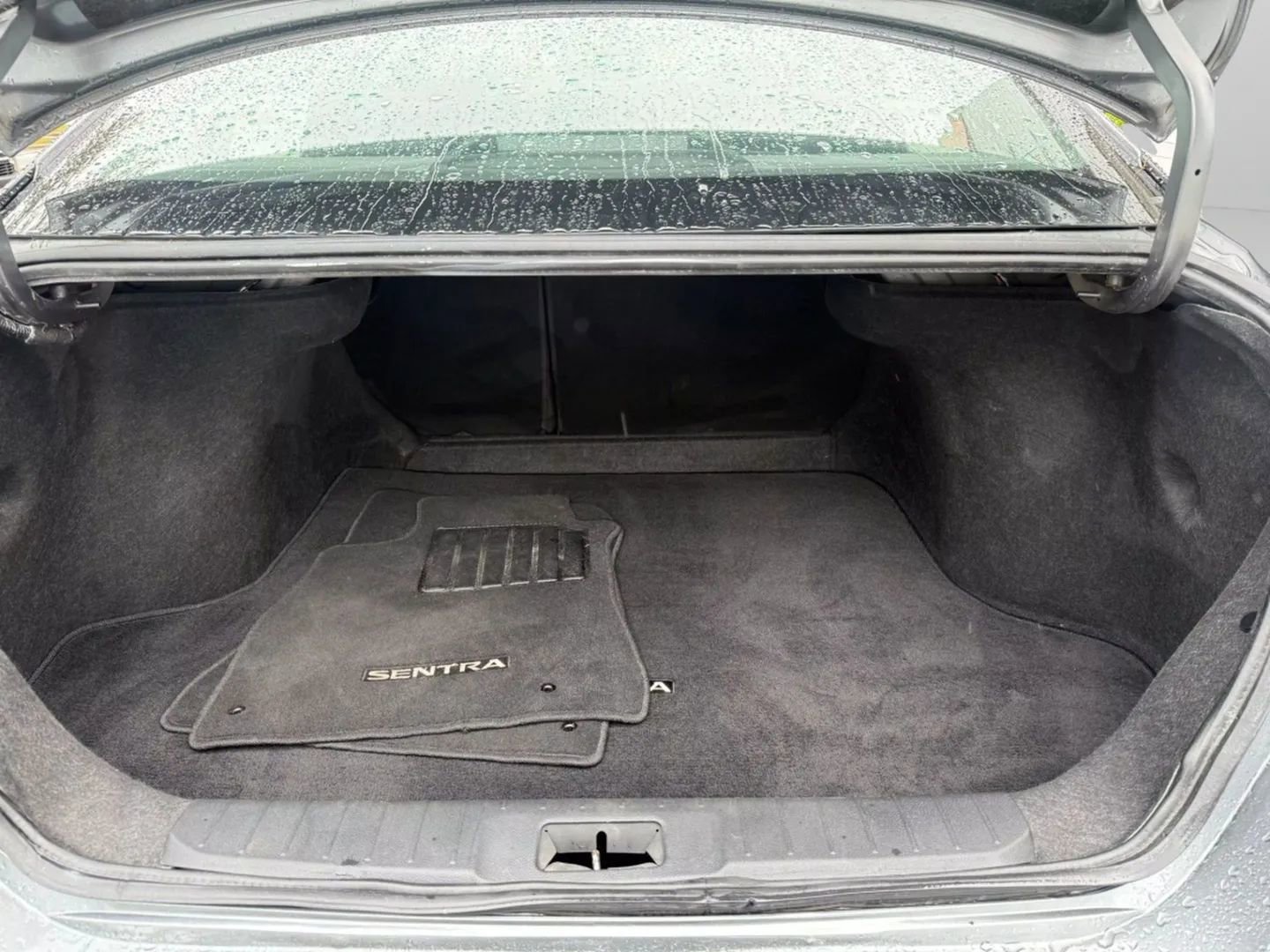 Used 2023 Nissan Sentra SR w/ Electronics Package image 23