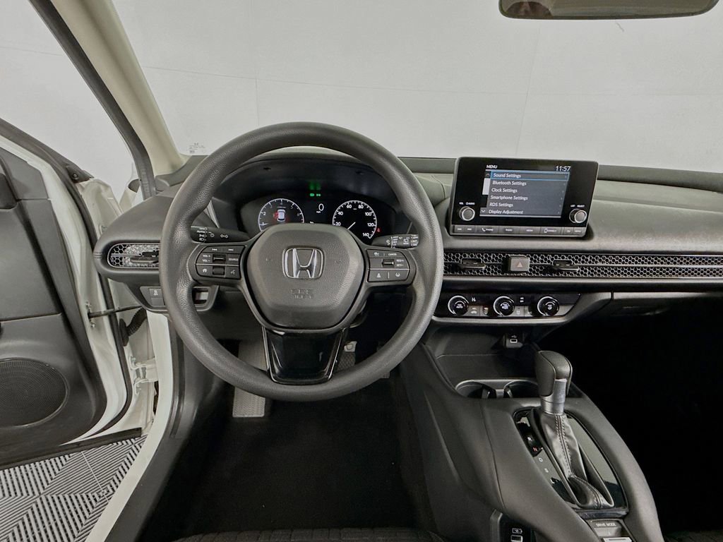 Certified 2023 Honda HR-V LX image 25