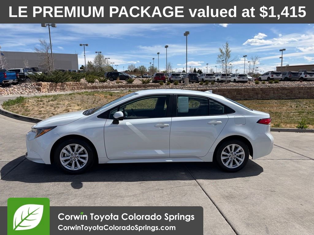Used 2025 Toyota Corolla LE w/ LE Premium Package image 5