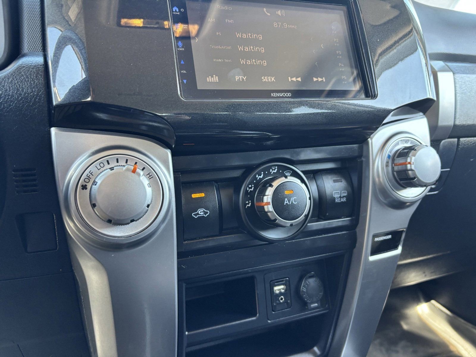Used 2019 Toyota 4Runner SR5 AWD/4WD image 25
