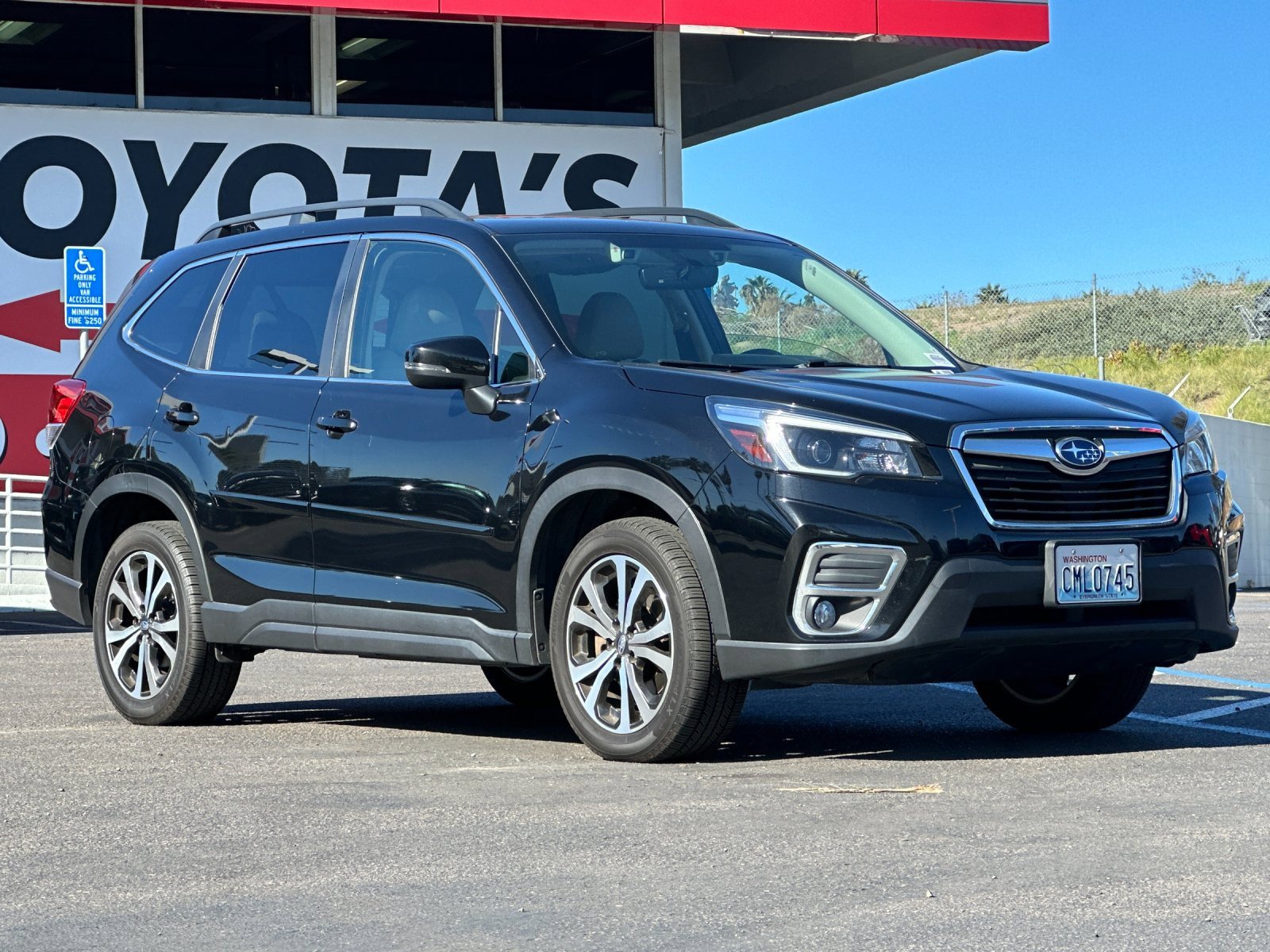 Used 2021 Subaru Forester Limited image 8