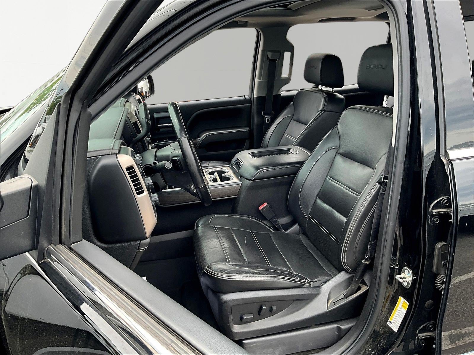 Used 2018 GMC Sierra 1500 Denali w/ Denali Ultimate Package AWD/4WD image 22