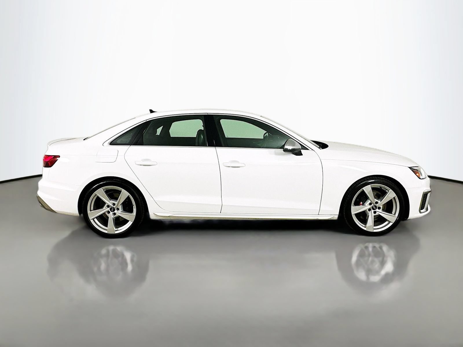 Used 2022 Audi S4 Premium Plus AWD/4WD image 4