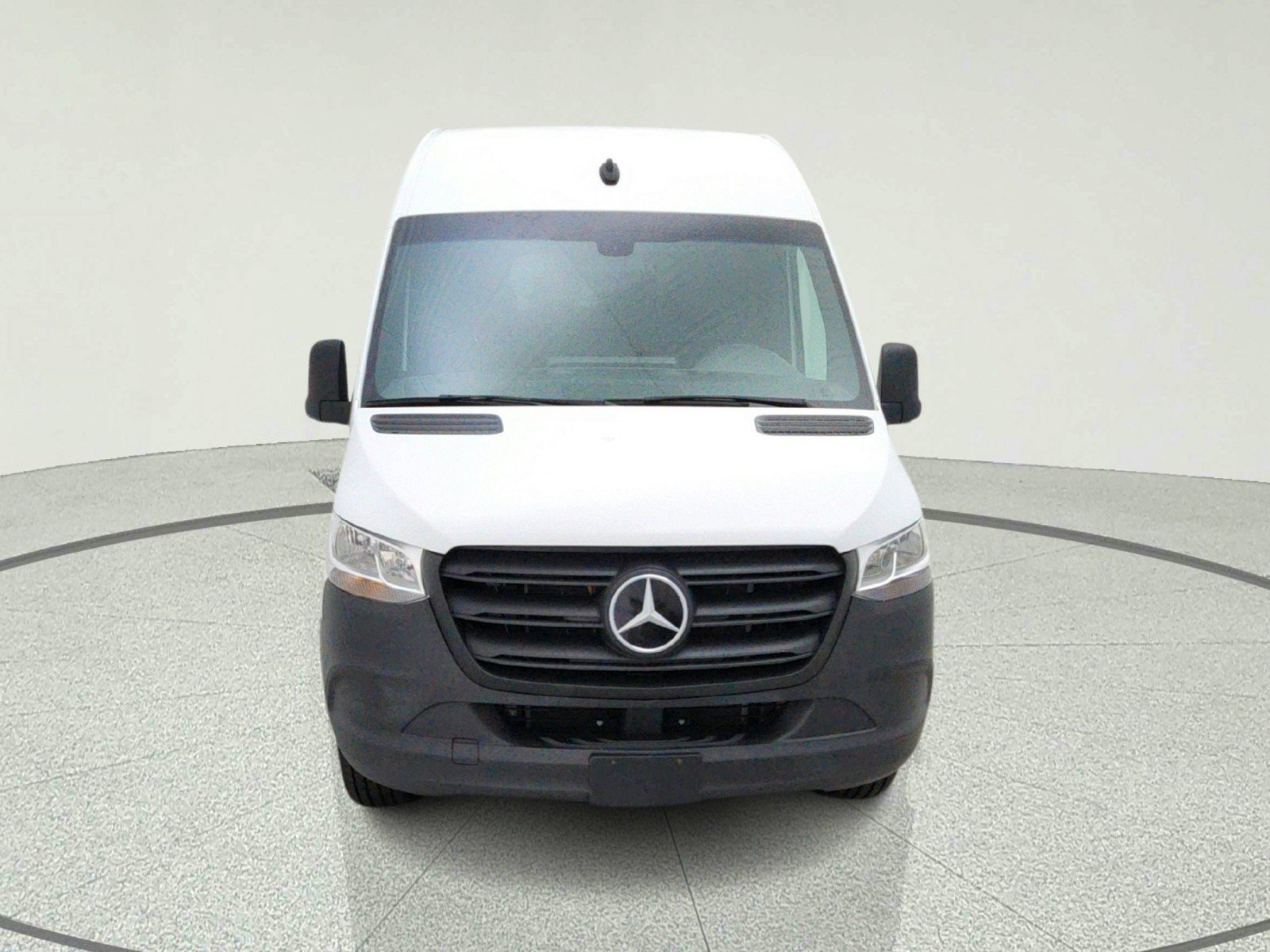 Used 2024 Mercedes-Benz eSprinter 170 Cargo image 3