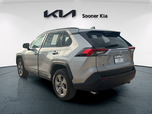 Used 2024 Toyota RAV4 XLE FWD image 5