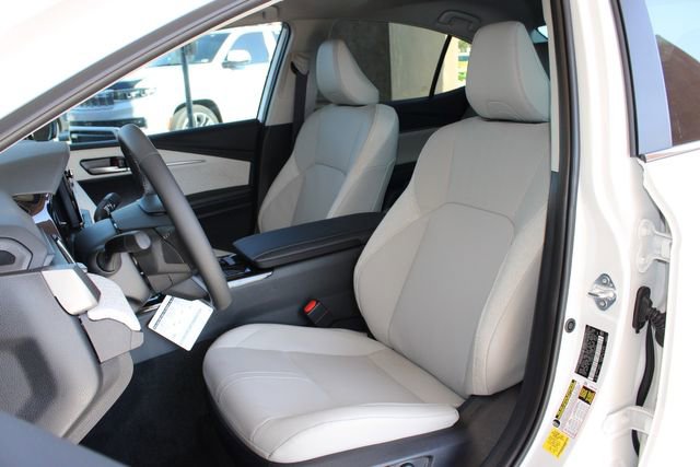 Used 2026 Toyota Camry XLE FWD image 11
