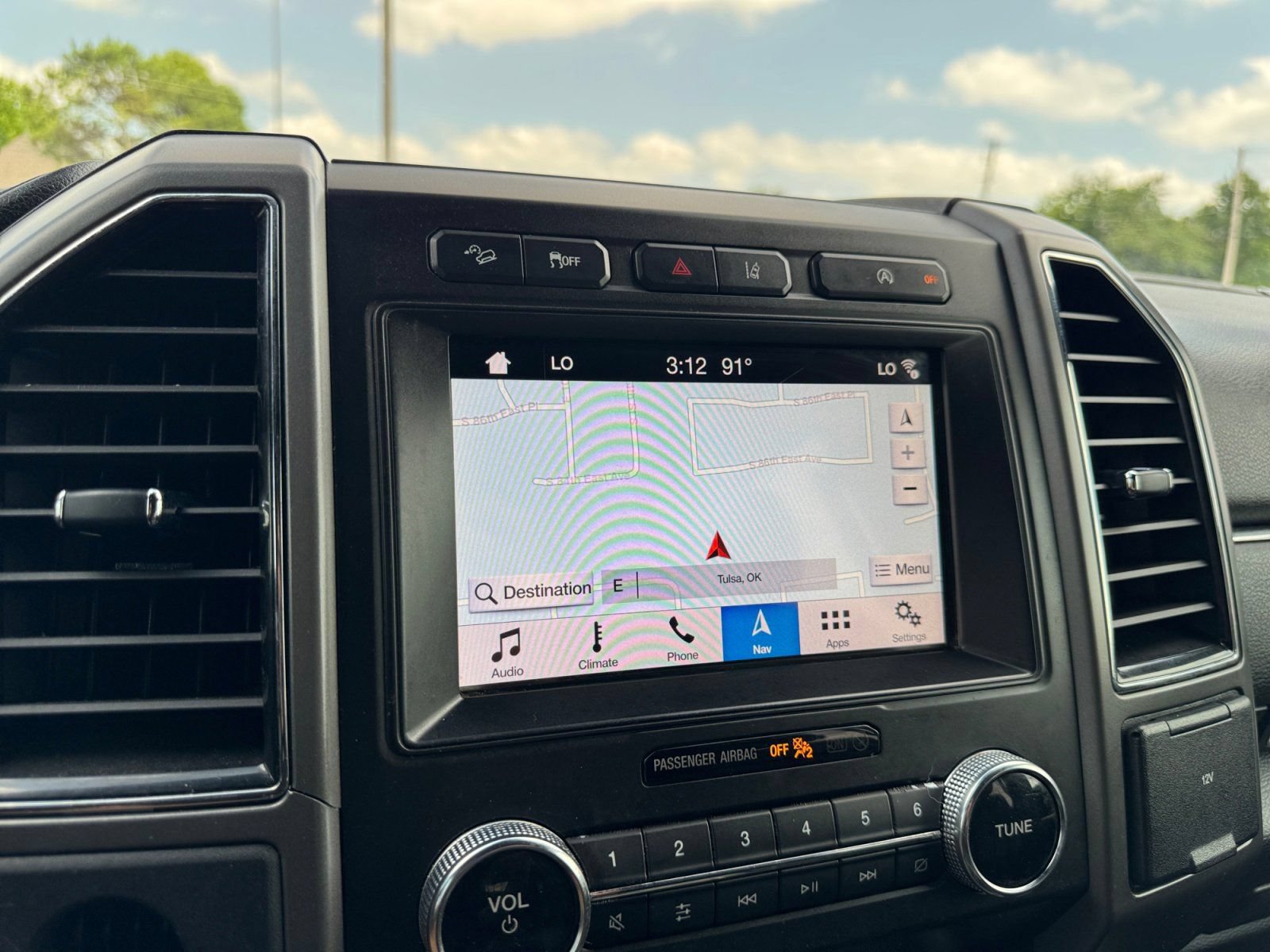 Used 2019 Ford Expedition Max XLT w/ Equipment Group 202A AWD/4WD image 26