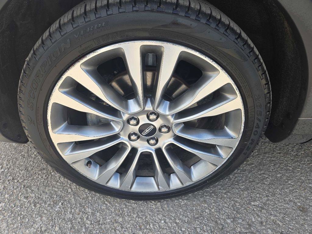 Used 2018 Lincoln MKX Reserve w/ Lincoln MKX Climate Package AWD/4WD image 29