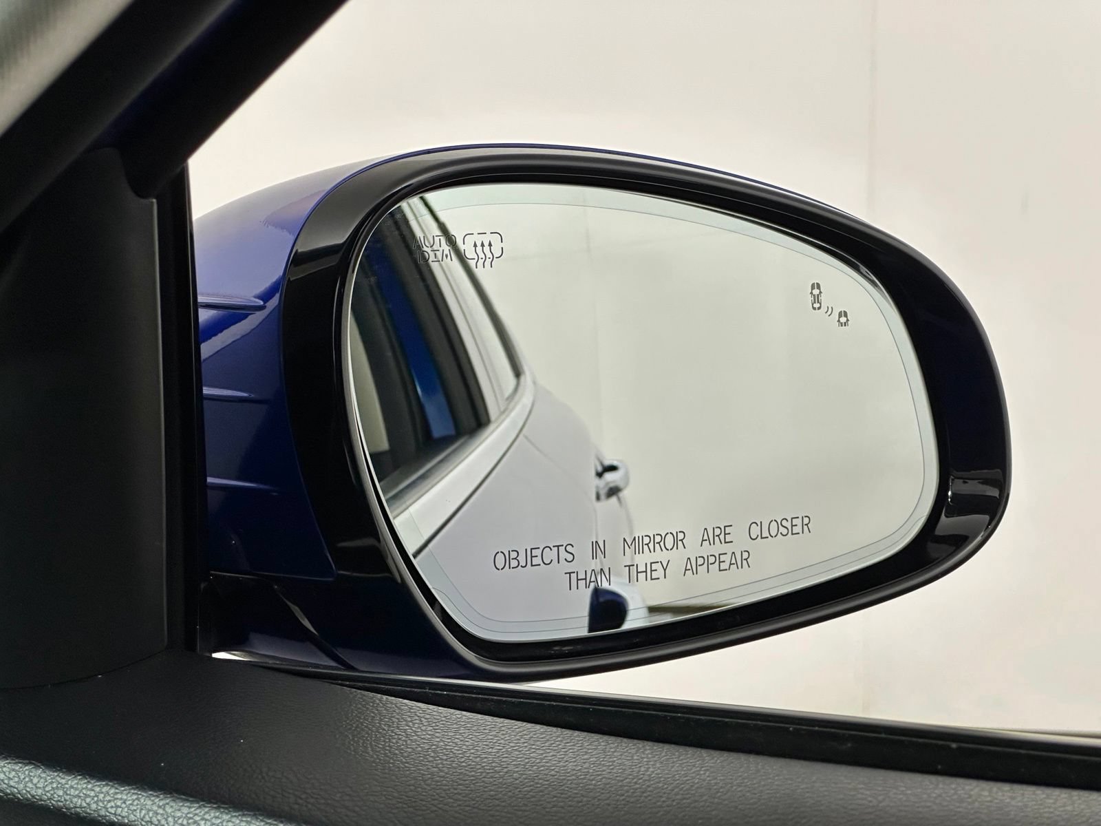 Used 2020 Genesis G70 2.0T w/ Elite Package RWD image 24