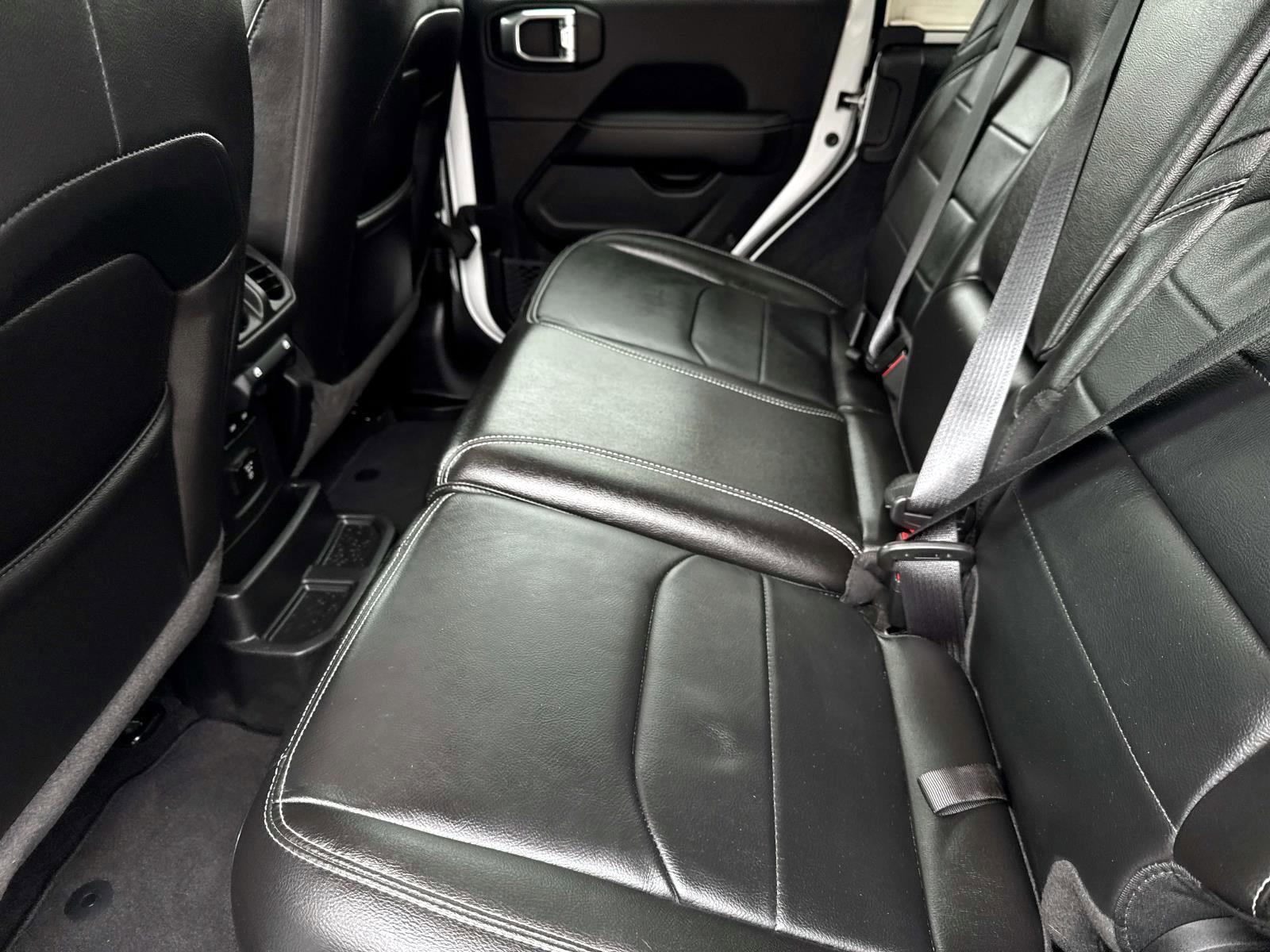 Used 2023 Jeep Wrangler Unlimited Sahara w/ Cold Weather Group image 7