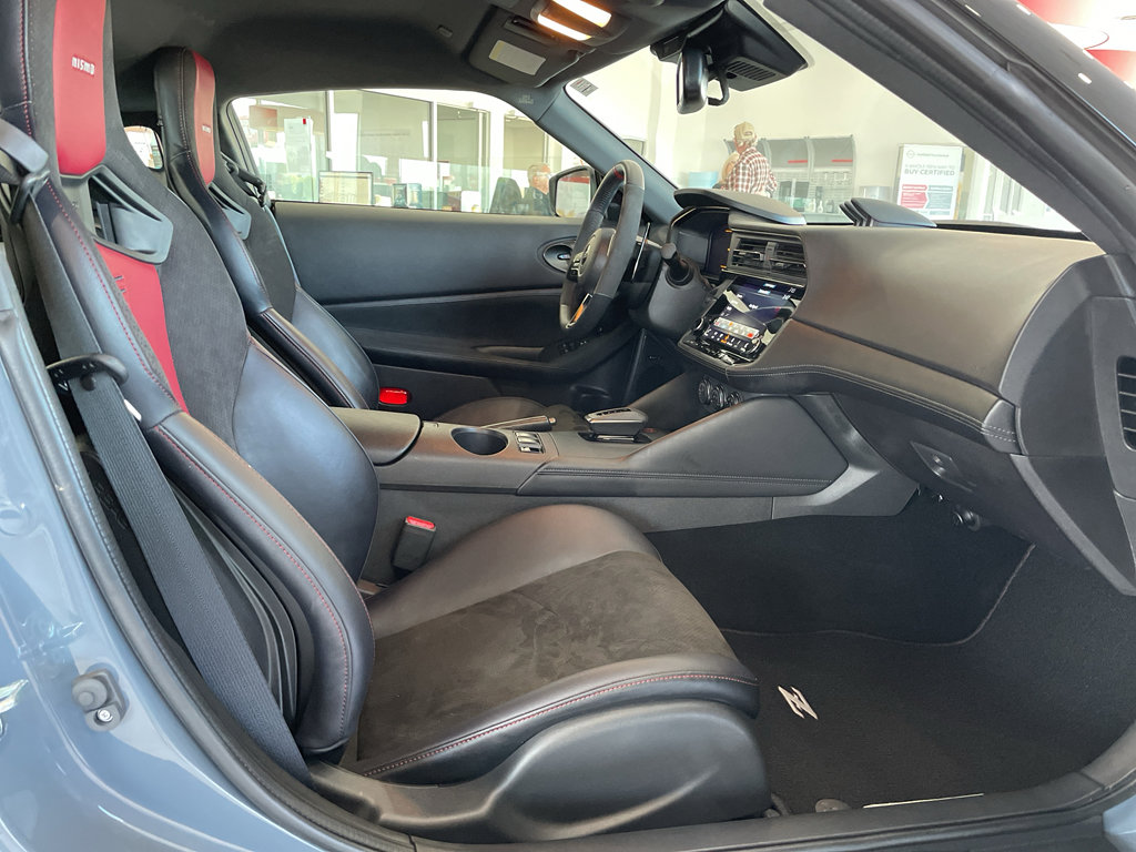 Used 2025 Nissan Z NISMO w/ Floor Mat Package image 24