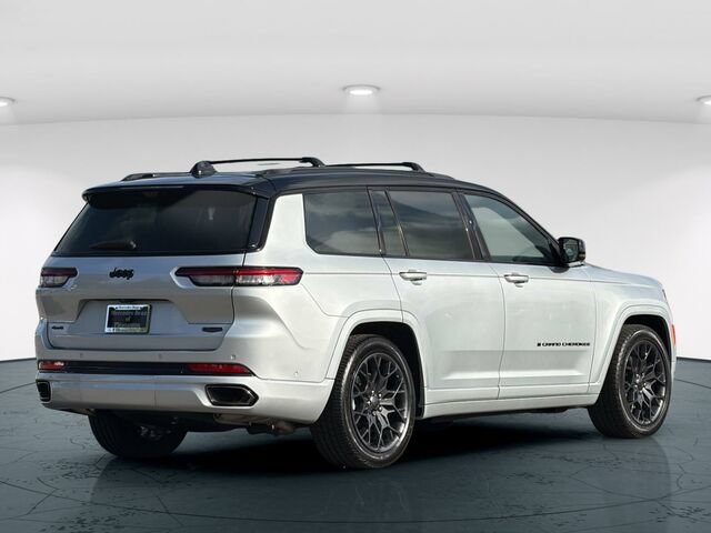 Used 2024 Jeep Grand Cherokee L Summit AWD/4WD image 7