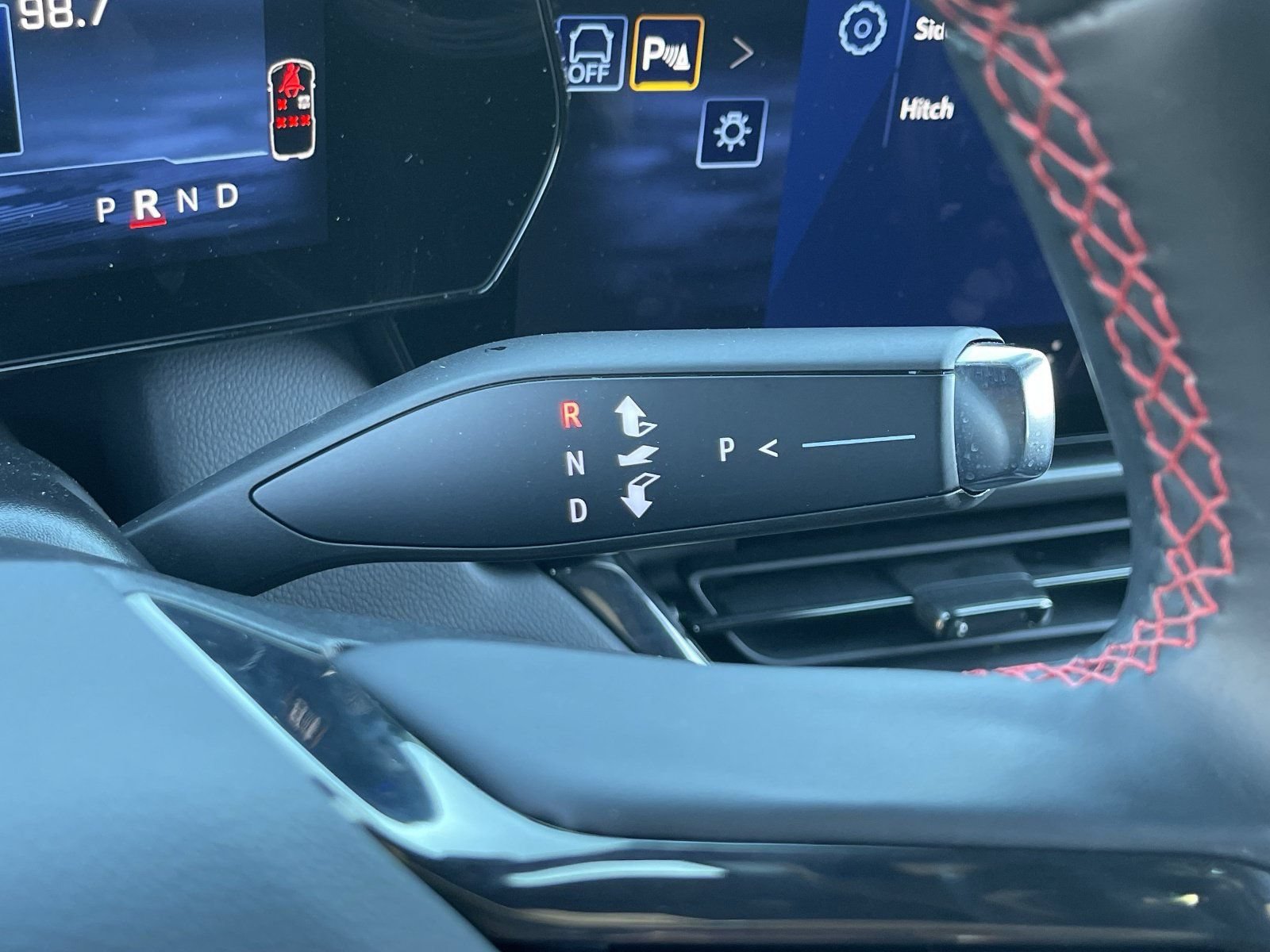 Certified 2024 Chevrolet Equinox EV RS FWD image 31