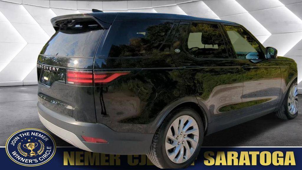 Used 2024 Land Rover Discovery S AWD/4WD image 5