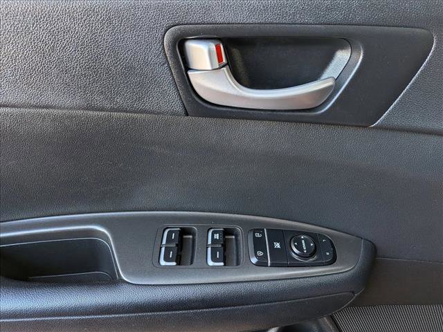 Used 2018 Kia Optima LX image 15