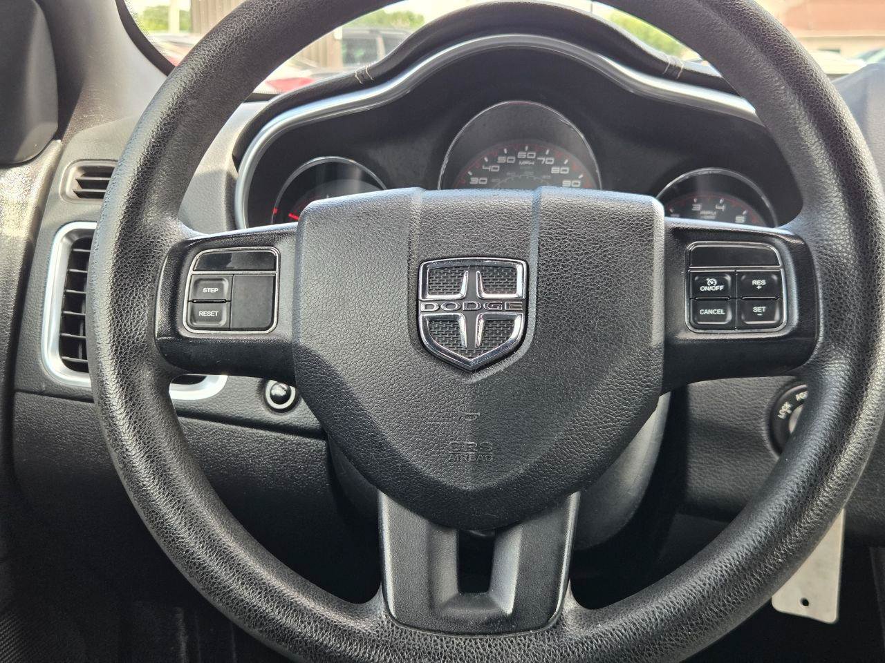 Used 2012 Dodge Avenger SE FWD image 22
