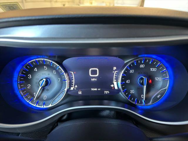 Certified 2022 Chrysler Pacifica Touring-L FWD image 34