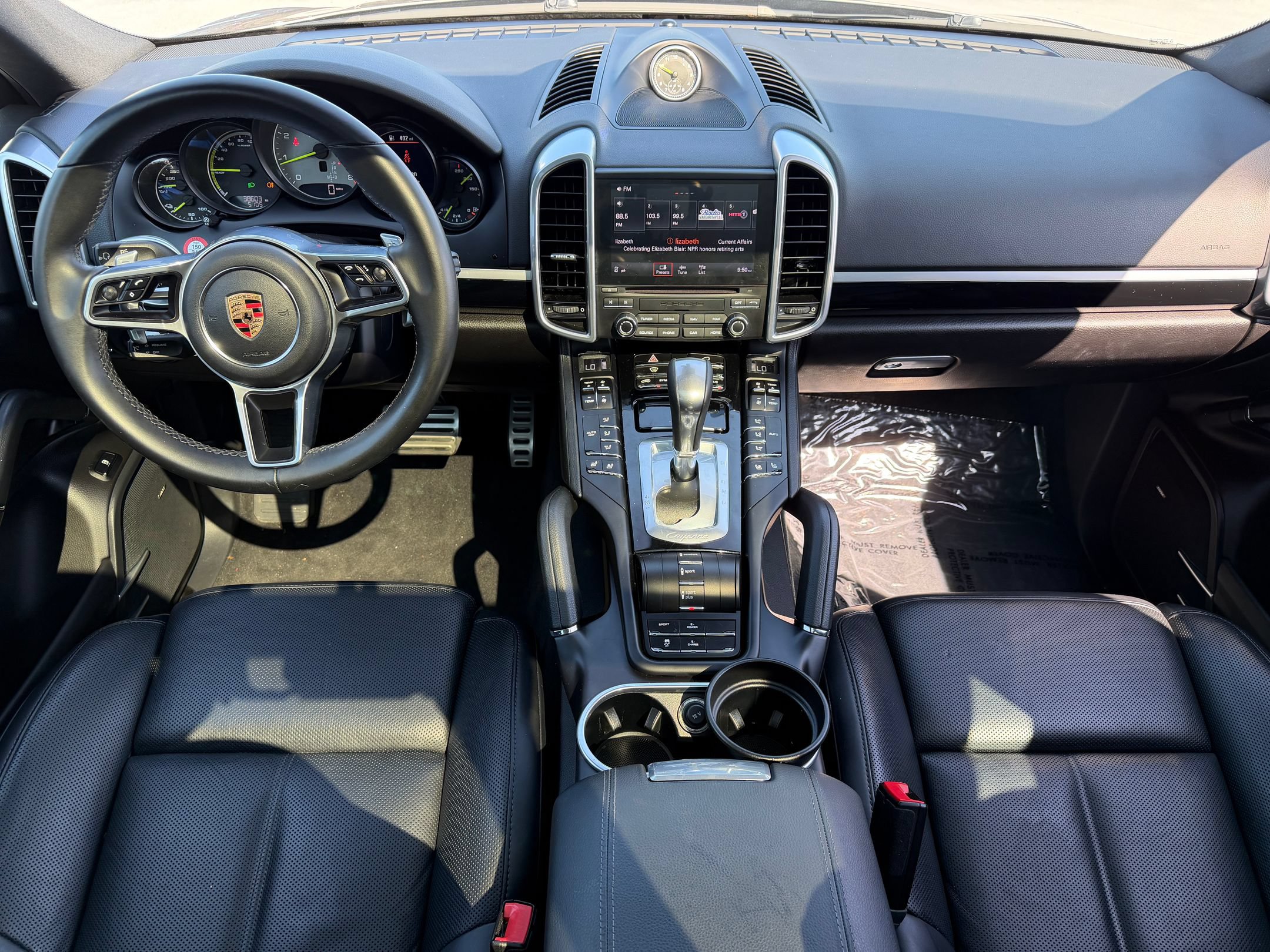 Certified 2018 Porsche Cayenne S Platinum AWD/4WD image 25