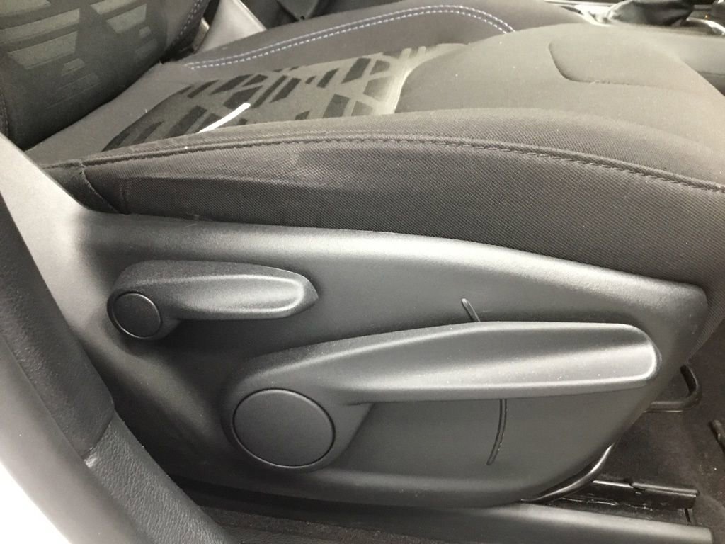 Used 2022 Jeep Cherokee Latitude w/ Trailer Tow Group image 42