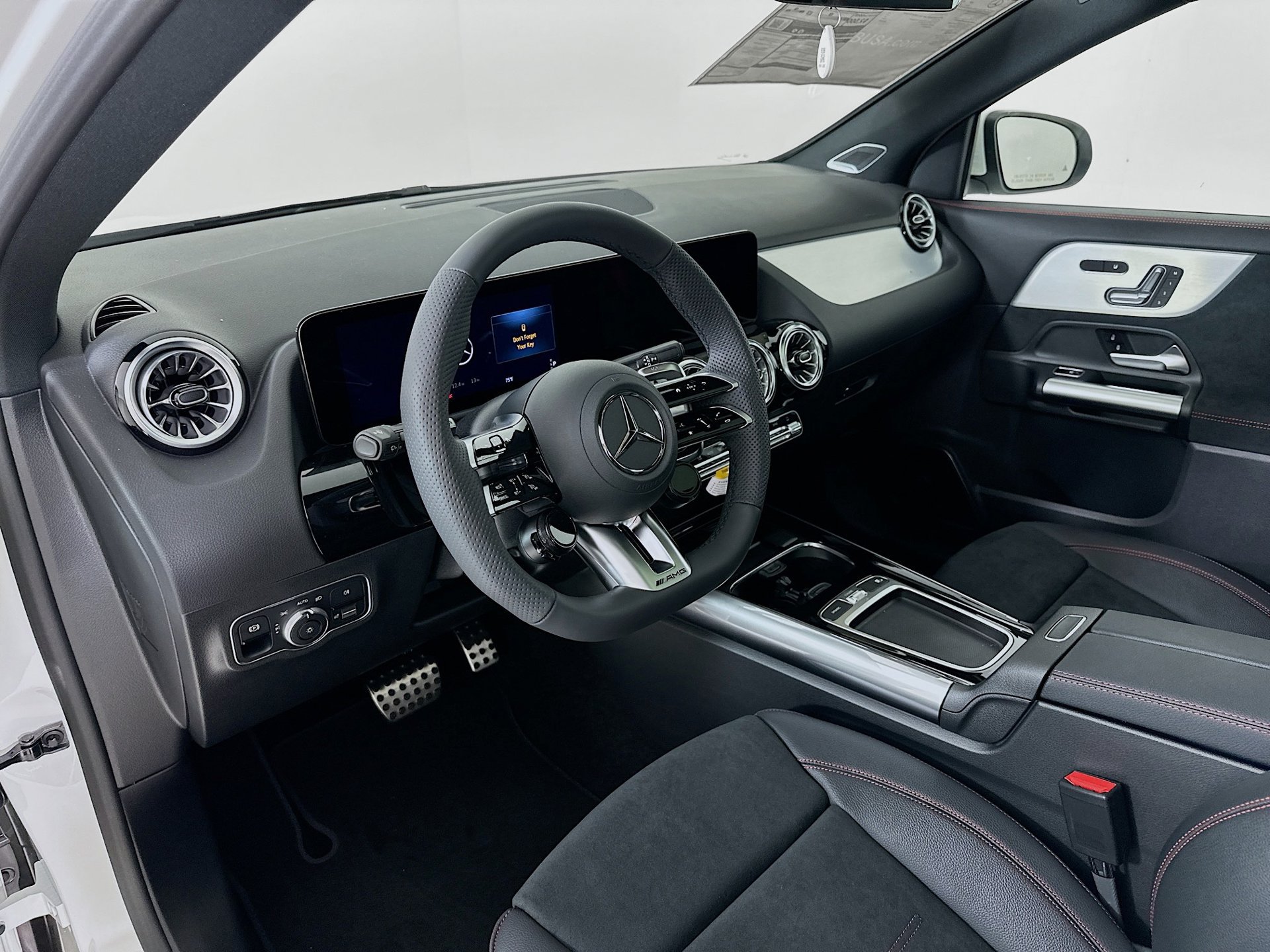 New 2026 Mercedes-Benz GLA 35 AMG 4MATIC image 10
