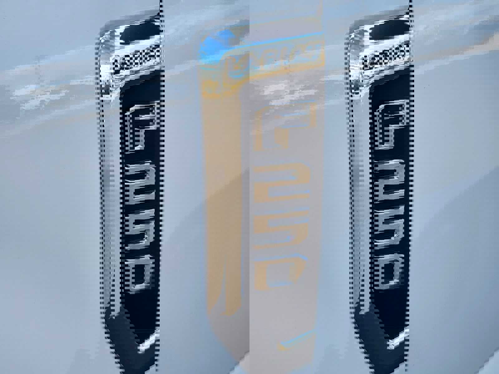 Used 2017 Ford F250 Lariat w/ Lariat Value Package image 11