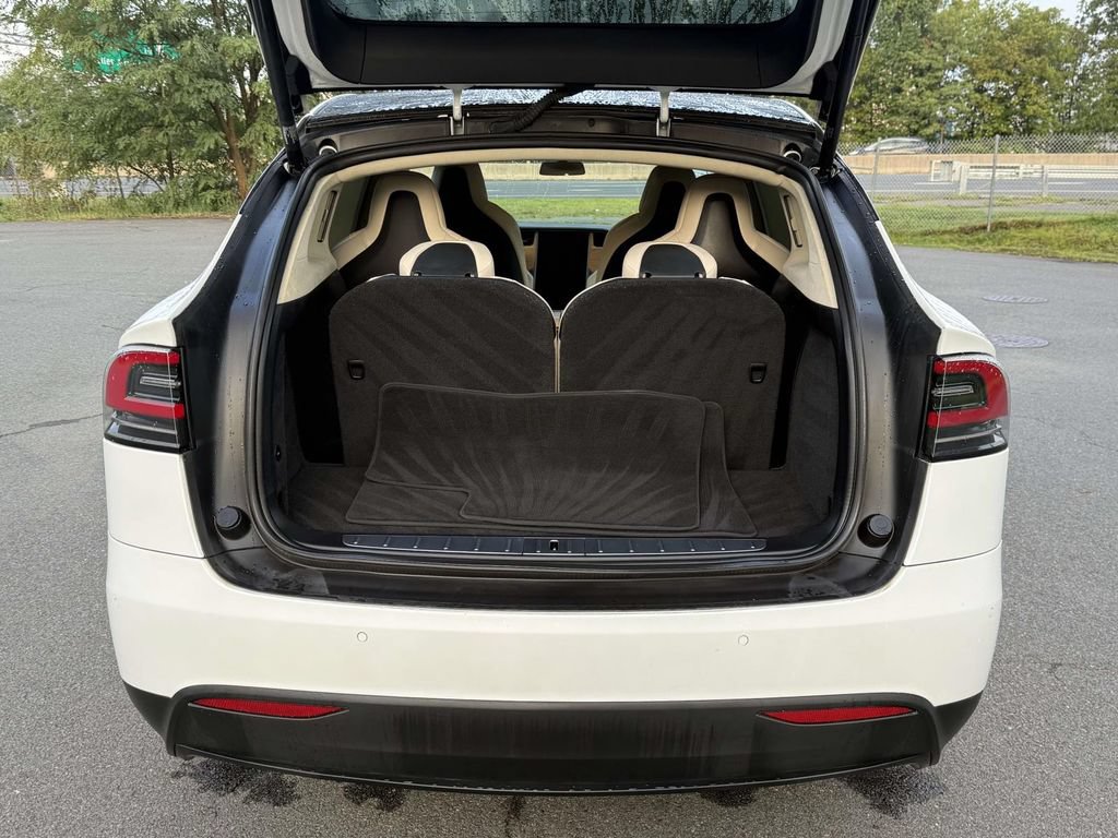 Used 2018 Tesla Model X 75D AWD/4WD image 18