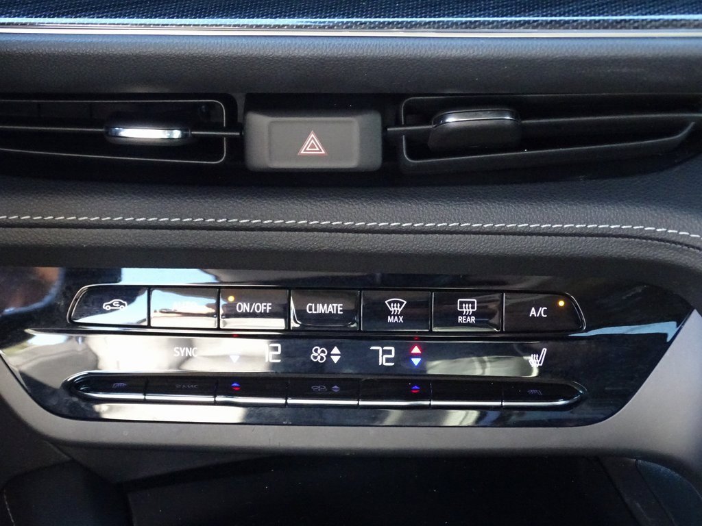 Used 2021 Buick Envision Essence w/ Technology Package I image 23