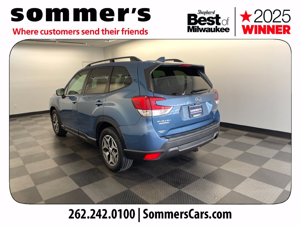 Used 2020 Subaru Forester Premium AWD/4WD image 3
