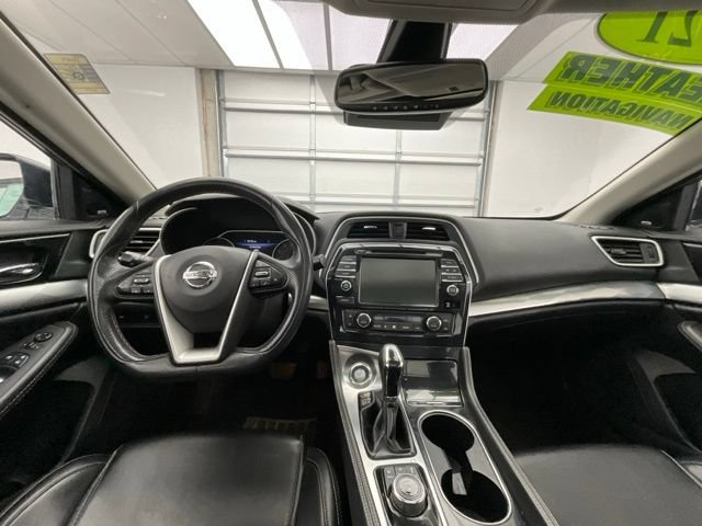 Used 2019 Nissan Maxima SL FWD image 4