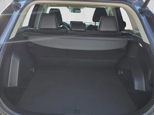 Certified 2022 Toyota RAV4 XLE Premium AWD/4WD image 27