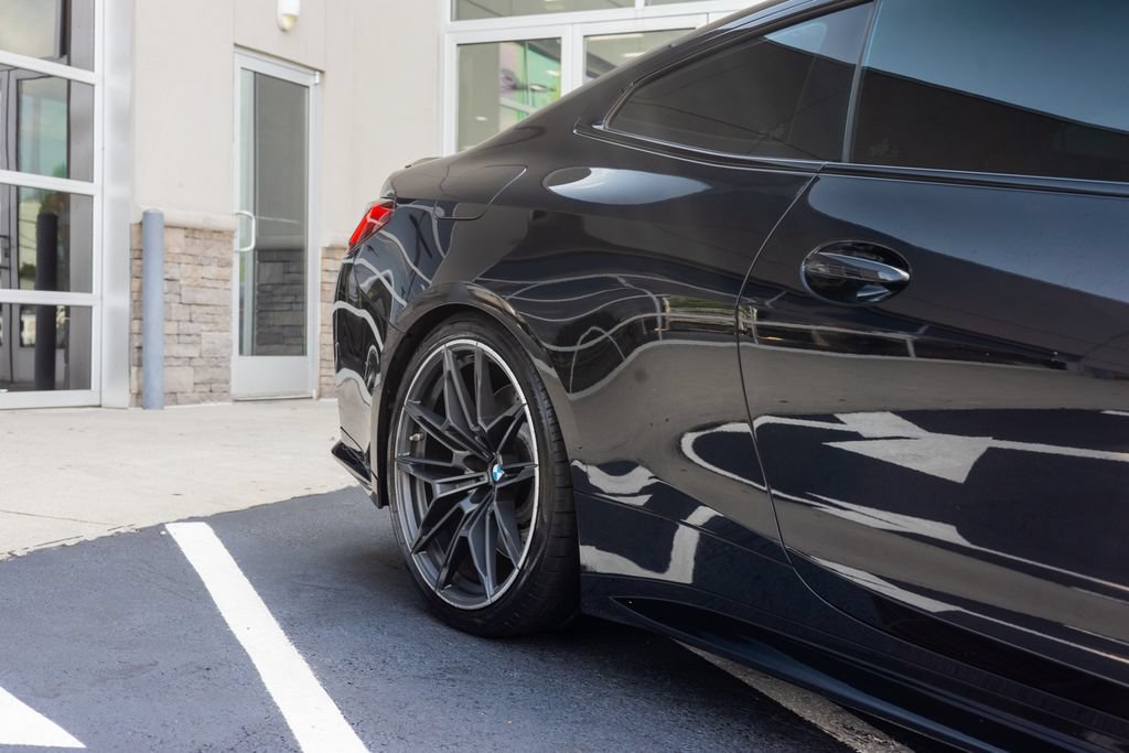 Used 2022 BMW M4 Competition w/ Executive Package RWD image 12