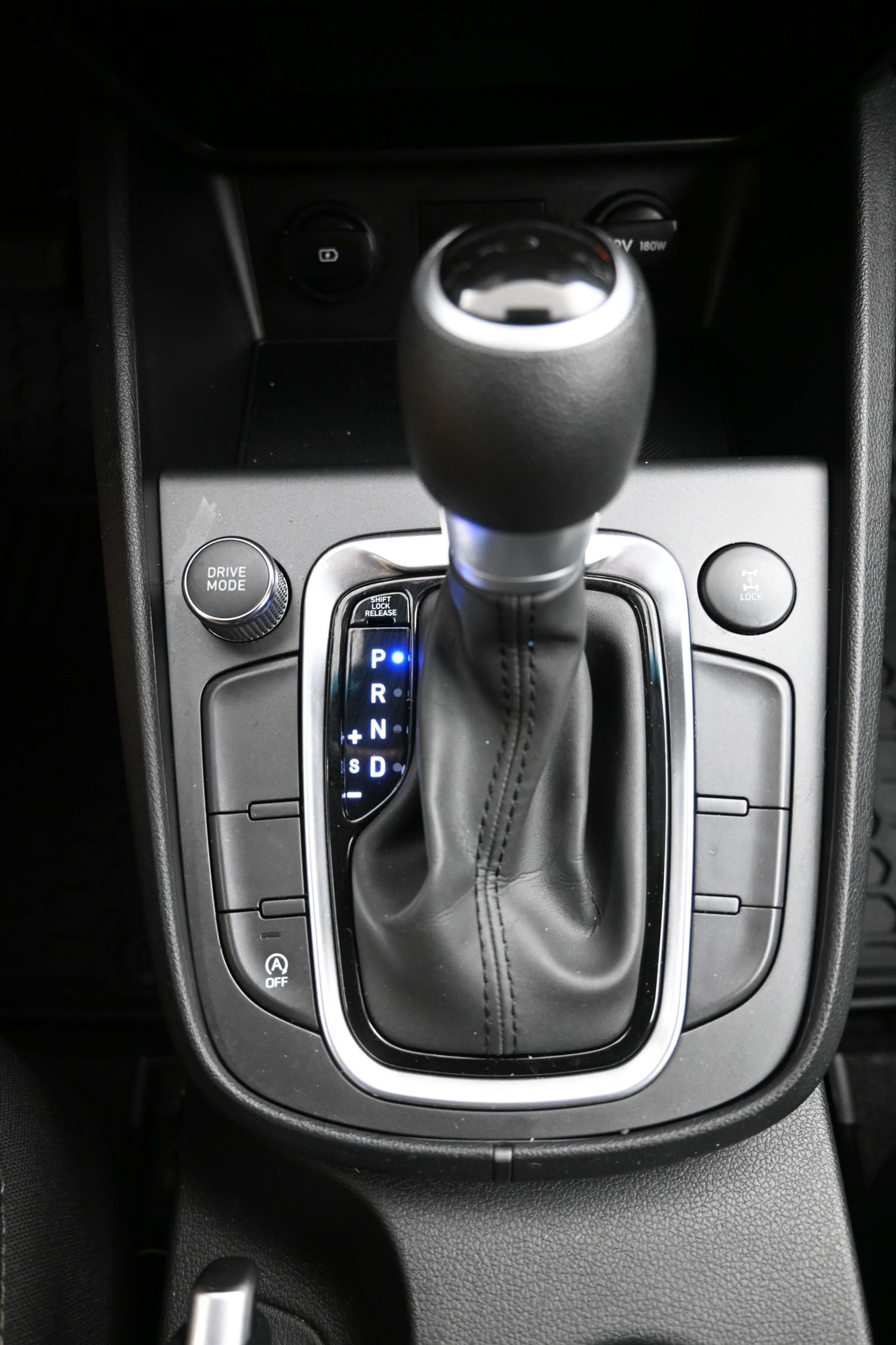 Used 2022 Hyundai Kona SEL image 19