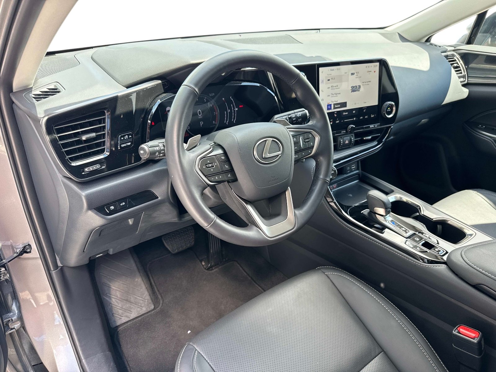 Used 2026 Lexus NX 350 AWD w/ Cold Area Package image 22