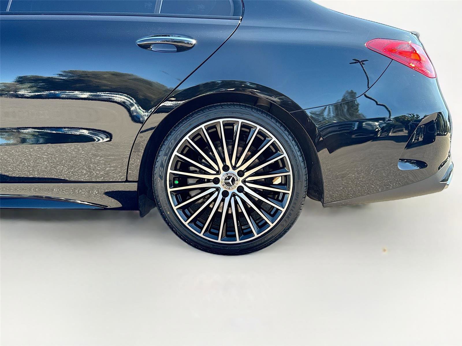 Used 2022 Mercedes-Benz C 300 Sedan image 31