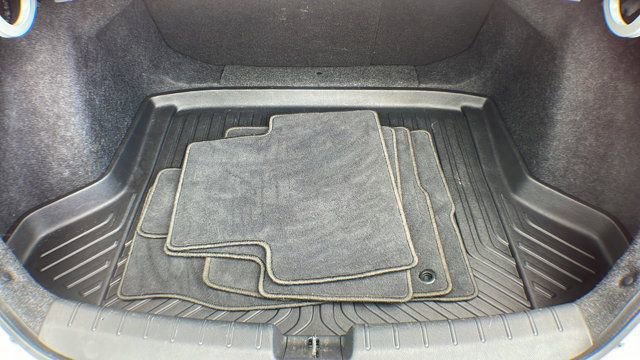 Used 2018 Honda Civic Touring image 19