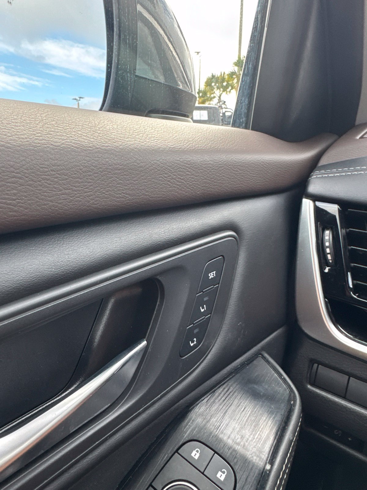 Used 2022 Nissan Rogue SL w/ SL Premium Package FWD image 22