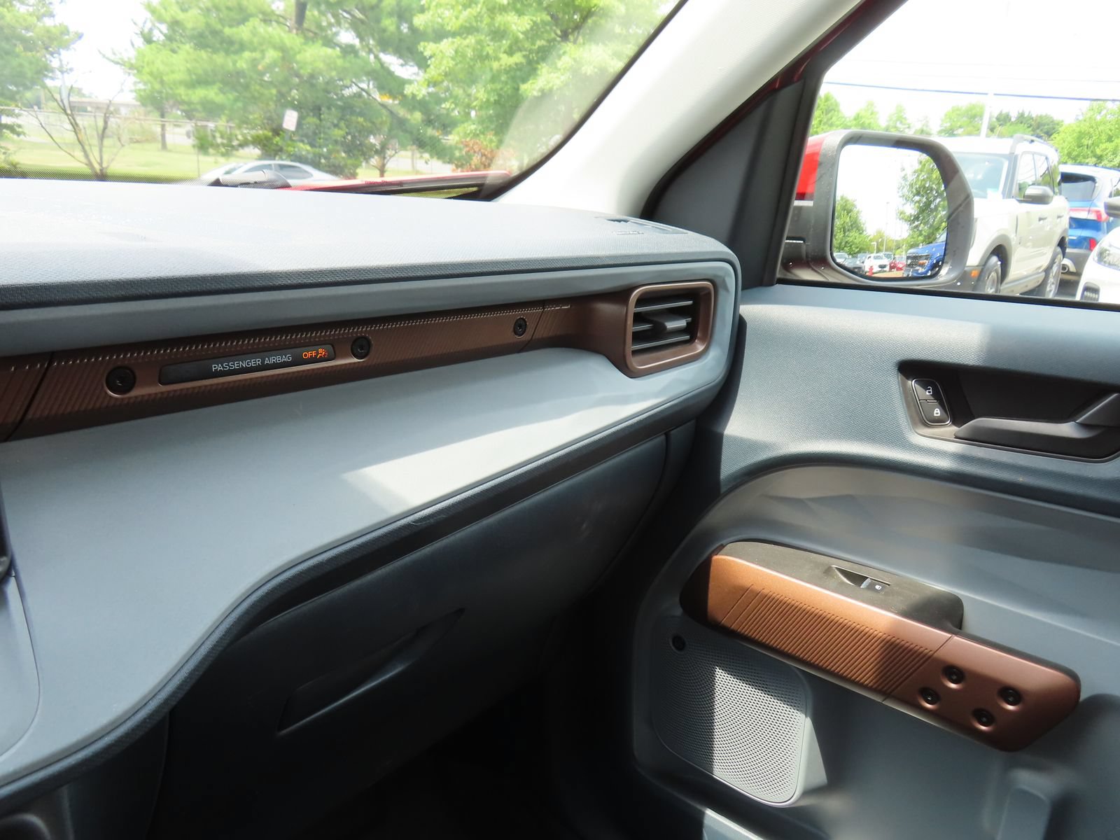 Used 2023 Ford Maverick Lariat w/ Lariat Luxury Package AWD/4WD image 26