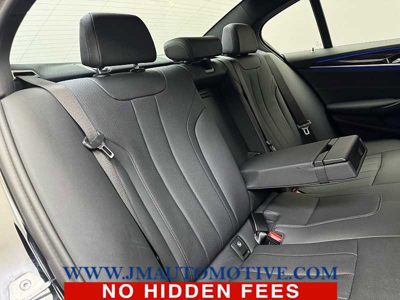 Used 2023 BMW 530i xDrive w/ Premium Package image 19