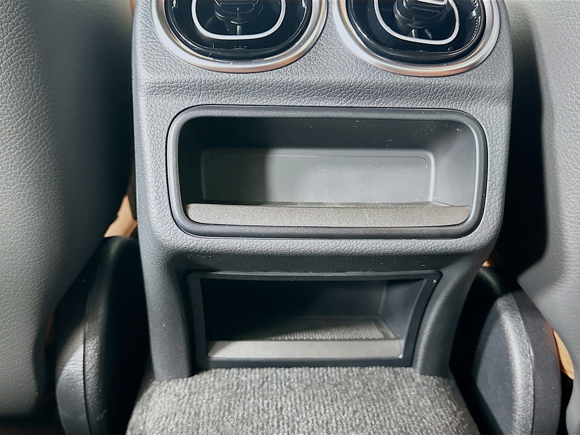 Used 2026 Mercedes-Benz C 300 4MATIC Sedan image 33