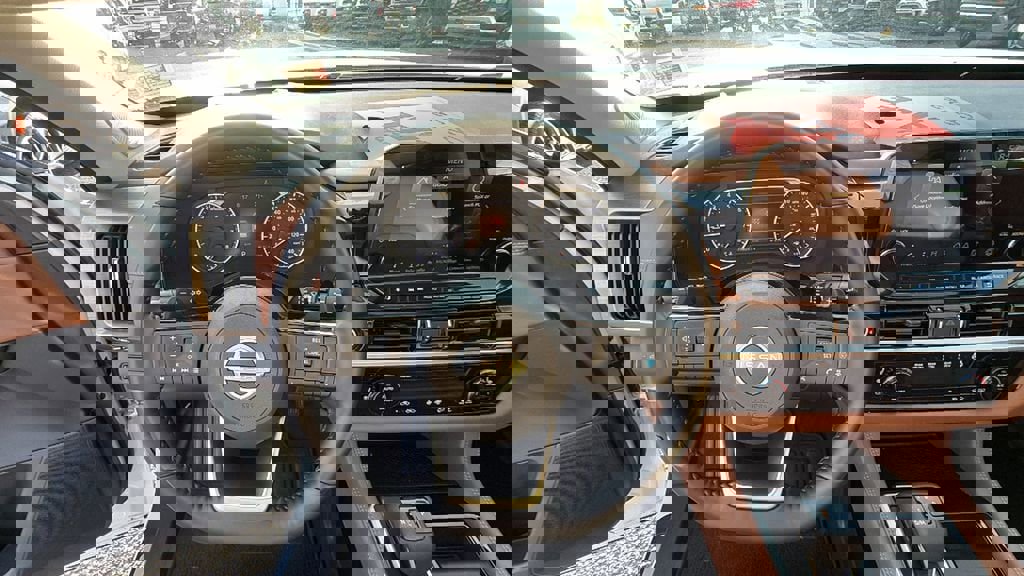 Used 2022 Nissan Pathfinder Platinum image 26