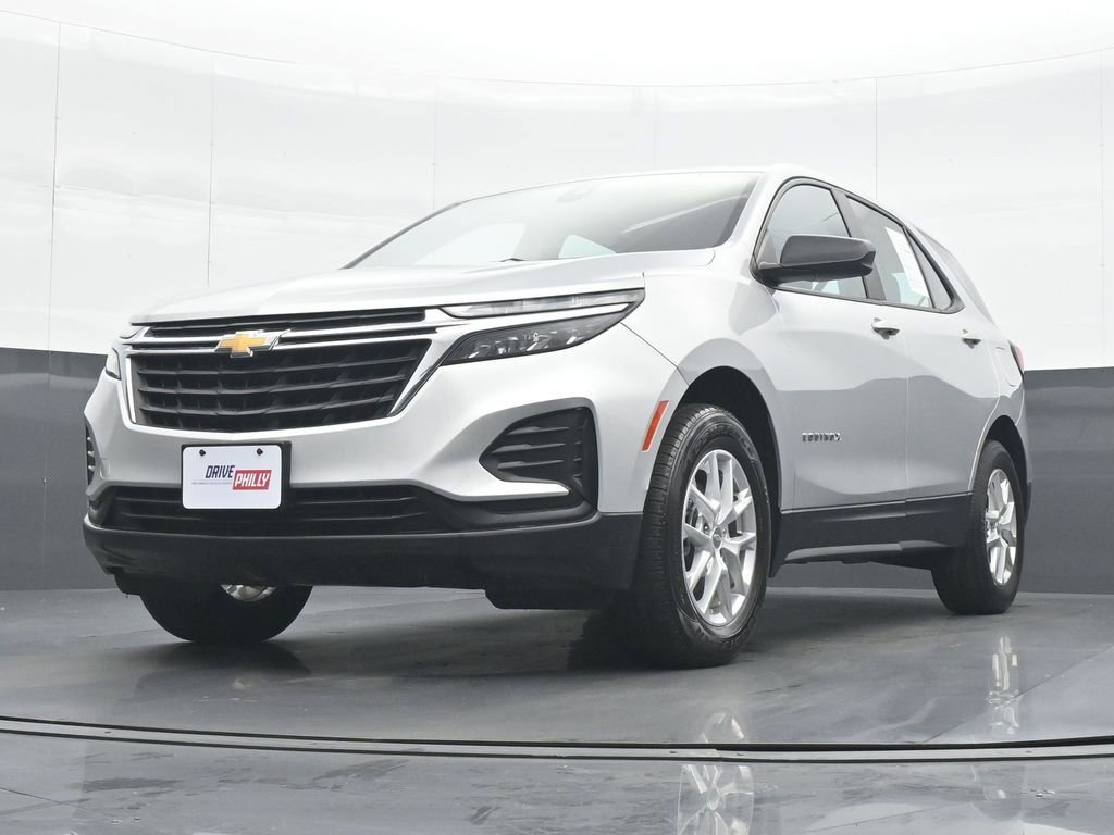 Used 2022 Chevrolet Equinox LS image 16