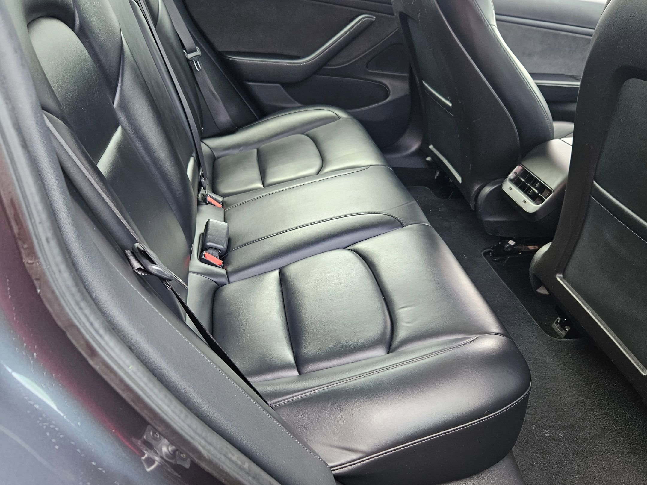 Used 2020 Tesla Model 3 Performance image 26